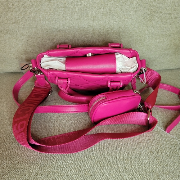 💟 Steve Madden FUSHIA BBabi Crossbody Satchel Bag with Air Pod Case - Picture 4 of 6